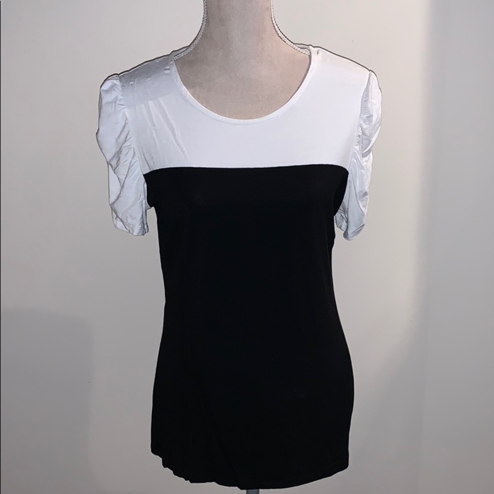 Cute black and white top